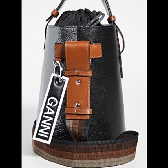 GANNI LEATHER BUCKET - Picture 3 of 5
